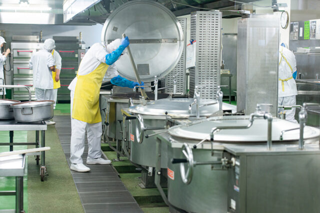 業務用厨房用品・給食食器の卸販売